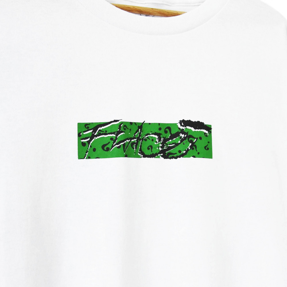 Flace Box Logo S Otáznikom Tee (White)