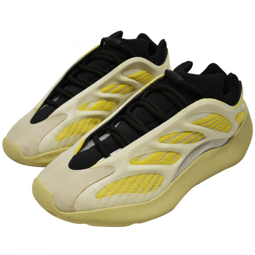 adidas Yeezy 700 V3 (Safflower)
