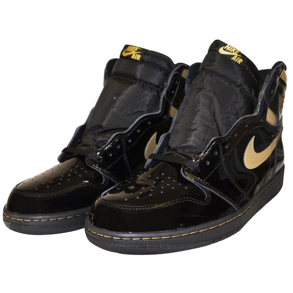 Nike Air Jordan 1 High OG (Black/Metallic Gold)