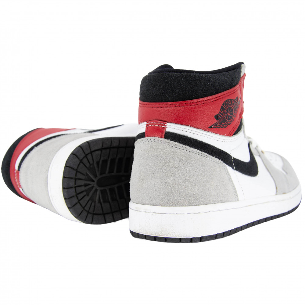 Nike Air Jordan 1 High (Light Smoke Grey)