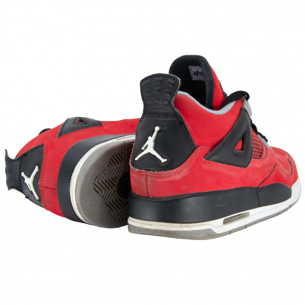 Nike Air Jordan 4 Retro (Toro Bravo)