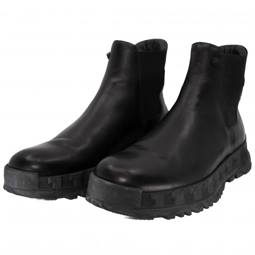 Versace Greca Rhegis Chelsea Boots (Black)