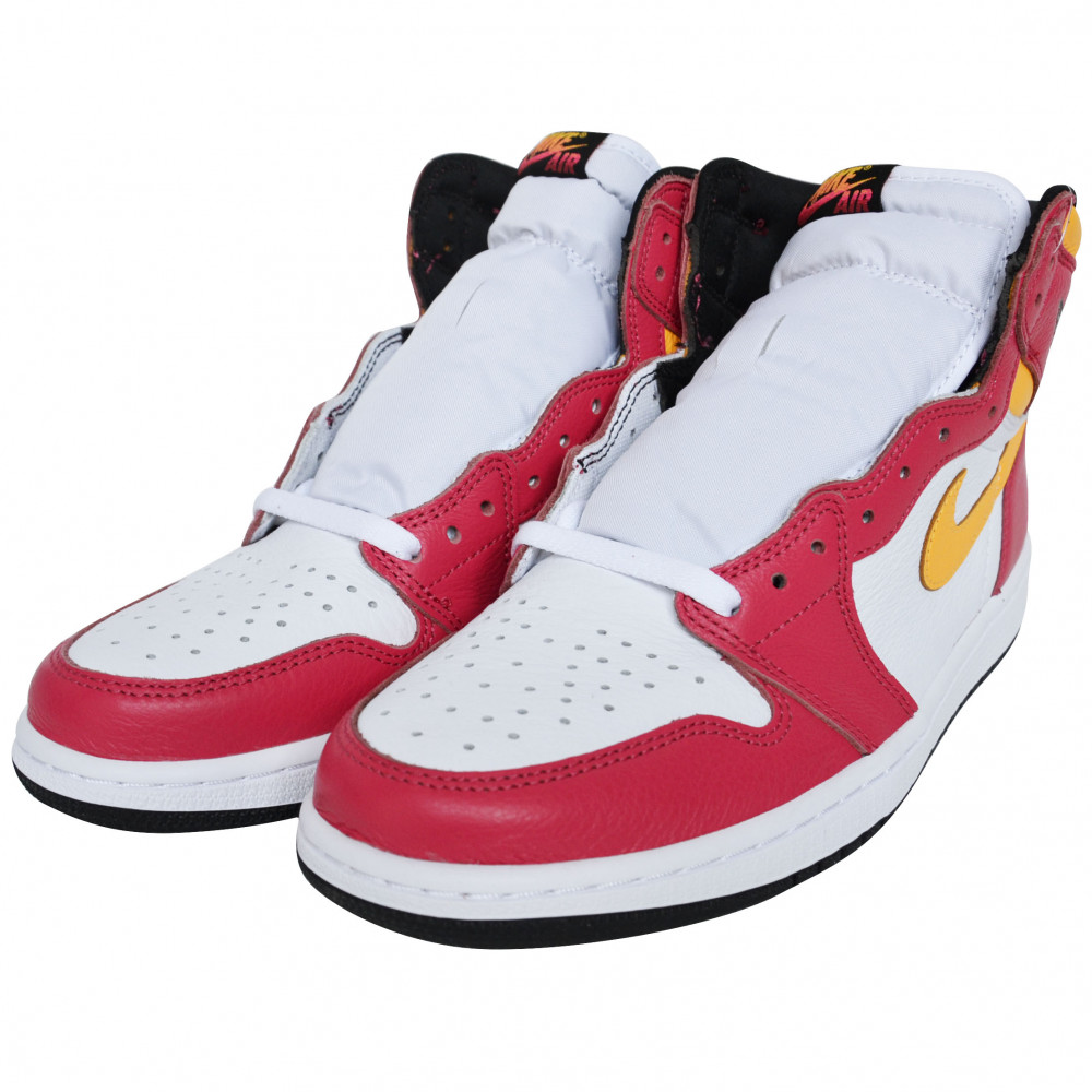 Nike Air Jordan 1 Retro High OG (Fusion Red)