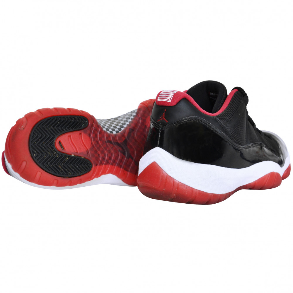 Nike Air Jordan 11 Low (Bred)