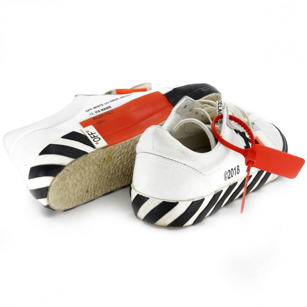 Off-White Vulc Low White (Updated Stripes)